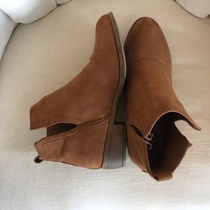 Cognac Split Shaft Booties